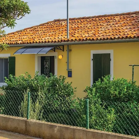 Two-bedroom Holiday In Labin بيت للعطل *